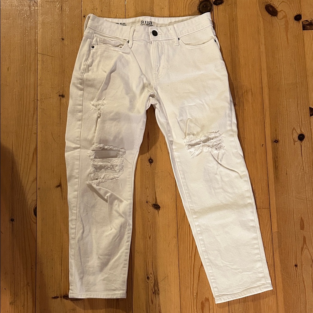 a.n.a Women's White Boyfriend Jeans